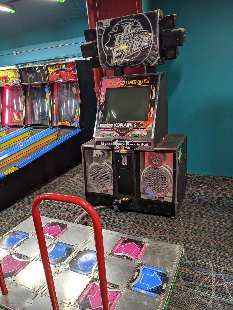 TheTattedNative's tweet photo. Hello old friend, how I've missed you..

Back when my and the wifey went to Niagara falls. Oh the good times!

Also... To stream tonight or not to stream tonight. Decisions decisions.. https://t.co/syDFmiC7li