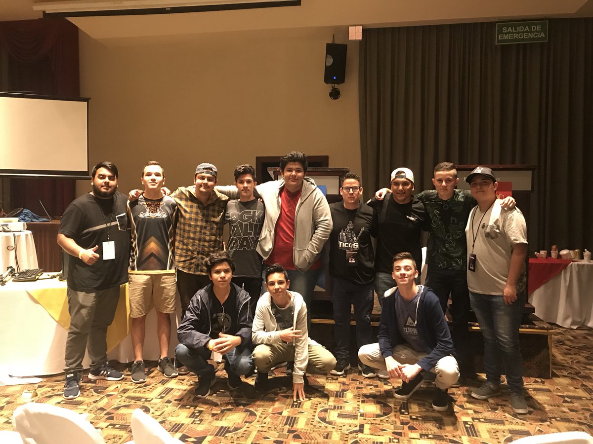Wandersito (@wanderchm) on Twitter photo A quien reconoces del primer presencial de <a href="/ClashRoyaleES/">Clash Royale ES</a> Que realizamos en Costa Rica
apoyado por <a href="/marsanul/">Marsanul Clasher</a> :D
Yo a varios!! A quien reconoces del primer presencial de <a href="/ClashRoyaleES/">Clash Royale ES</a> Que realizamos en Costa Rica
apoyado por <a href="/marsanul/">Marsanul Clasher</a> :D
Yo a varios!!