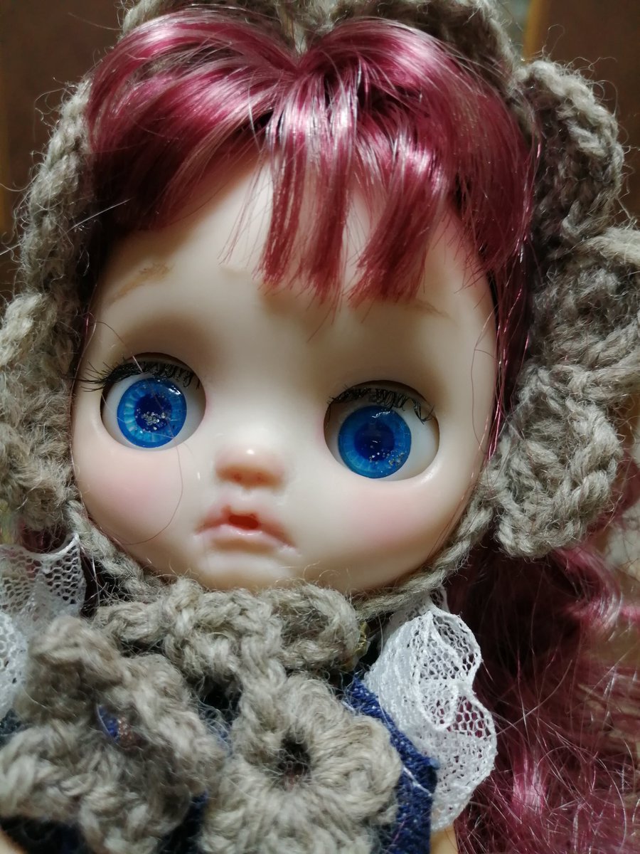 rubihonn's tweet photo. 去年フェイスをカスタムして放置したままだったドールに、やっとメイキングして組み立ててあげたよ♥目はこの子に合いそうなブルーにして少し細かいラメいれてうる目を表現👀✨
#カスタムミディ
#カスタムドール
#20センチドール
#レジンアイ https://t.co/SoTBzTk3gN