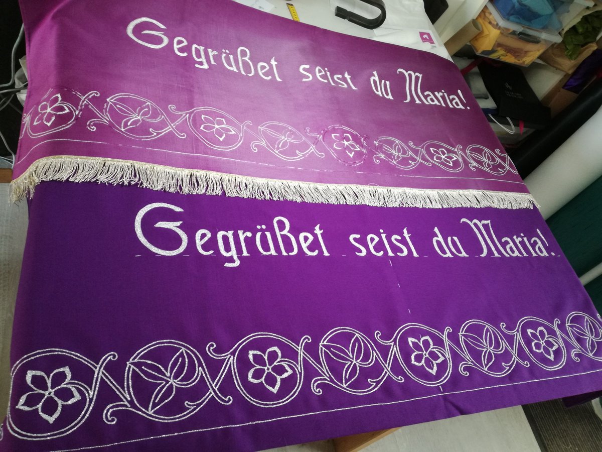 Karin_Lehrl's tweet photo. Originalgetreue Replik eines Altartuches.
#stickerei
#embroideryart
#paramente https://t.co/R4b4GoxR2i