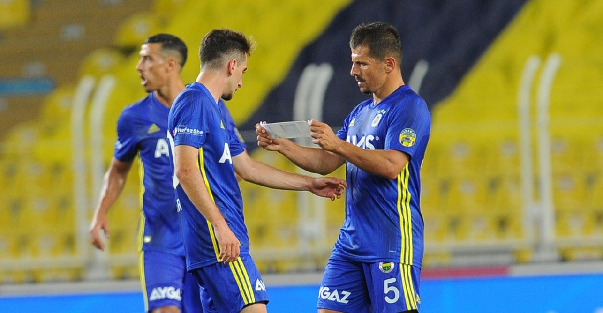 The hype around him reached its peak when Emre Belozoglu, a legendary figure in Turkish football, played his last game in his professional career and was substituted.He went over to ÖFB and put the captaincy armband around his arm, making him the youngest captain in FB history.