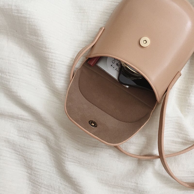 sissy_stores's tweet photo. egg bag 260 บาท ส่งฟรี🌷💕
เกาหลีชนช็อปมาอีก น้องไข่ กระเป๋าทรงน่ารักมากกก
size : 15x17x5cm 
ทำจากหนัง PU กันน้ำ สายปรับได้
มี4ส��� เบจ ขาว ดำ น้ำตาลเข้ม
#กระเป๋าผู้หญิง #กระเป๋า #กระเป๋าสะพายไหล่ผู้หญิง #กระเป๋าผ้าราคาถูก #กระเป๋าผ้า #กระเป๋าสะพาย #กระเป๋าสวยๆ https://t.co/yXerIGZzEc