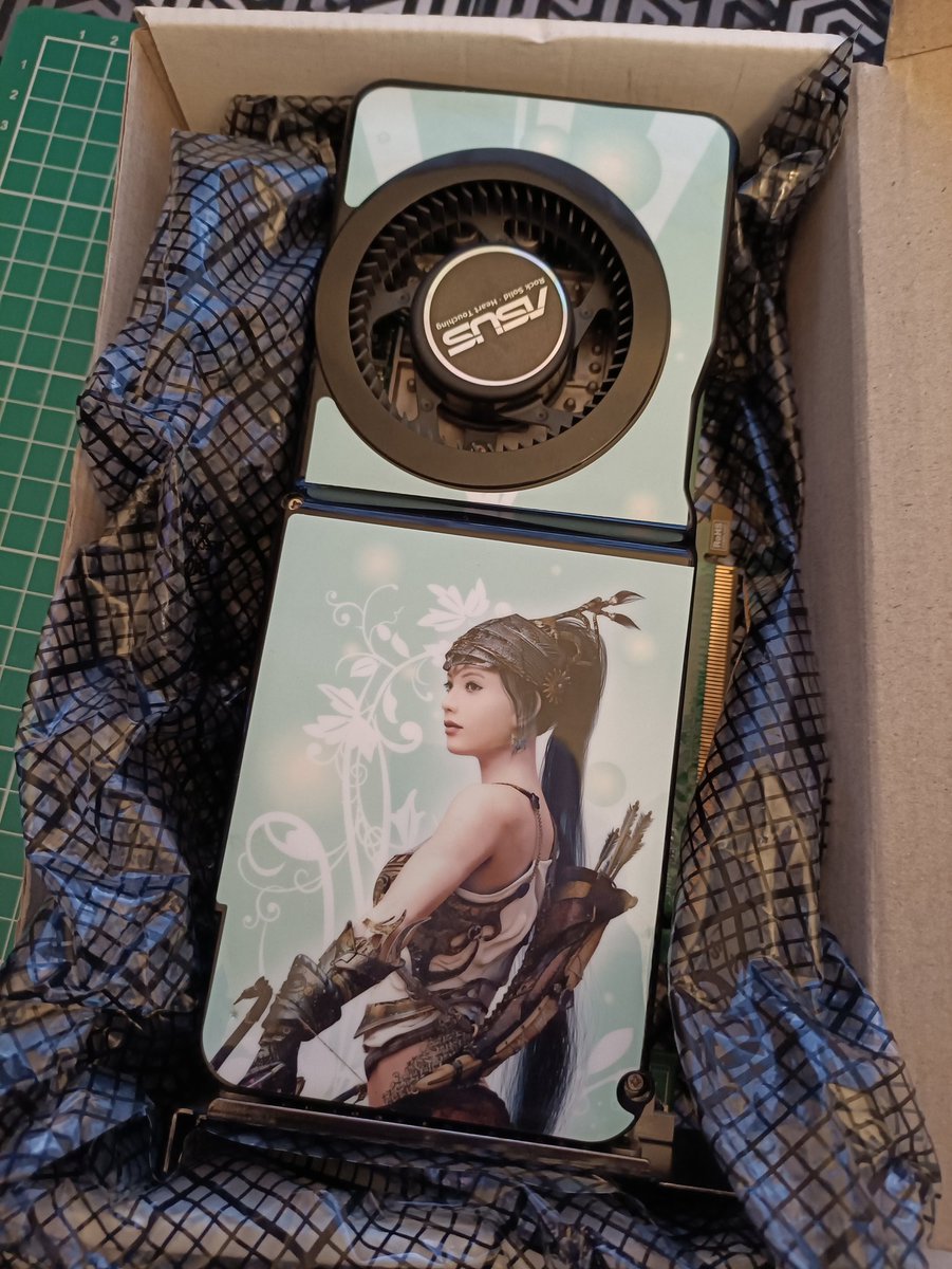 classicvga1's tweet photo. first pc parts hunting of 2021 started rather nicely, the fastest Geforce 9800 GT ever produced (supposedly) got into my hands 🤘😀  
#gpu #asus #retropcgaming #geforce #retropc #retropc #retrogames #classicvga https://t.co/uTcvGRCBUQ