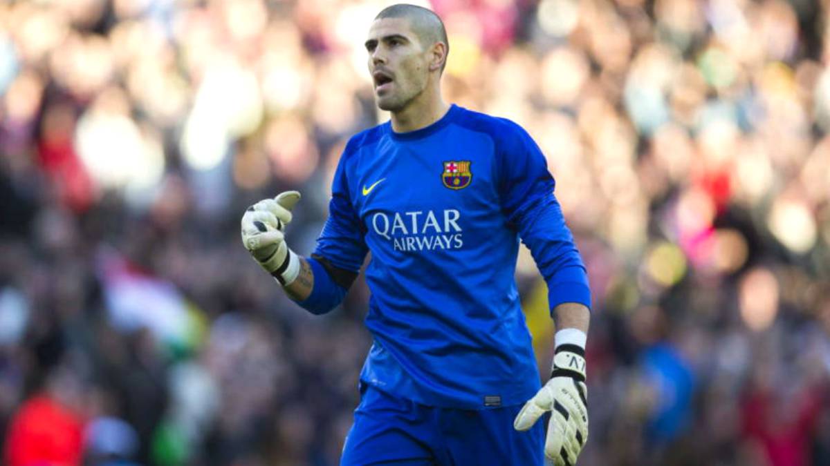 Víctor Valdés was born on January 14, 1982.

Happy Birthday Victor! 