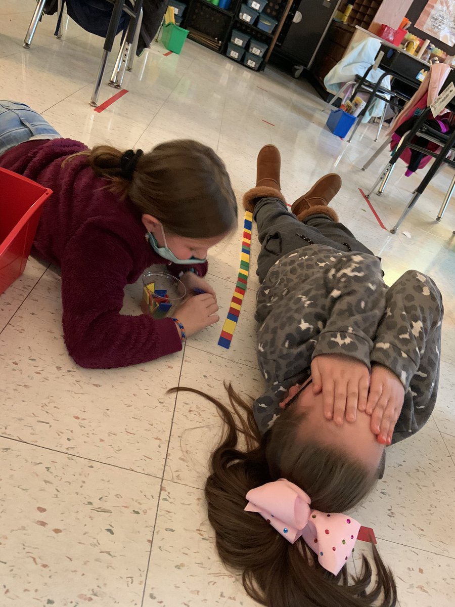 MrLeviSmith's tweet photo. In math, #isd2ndgrade @lufflions measured their height with square inch tiles. We compared our estimation with the actual measurement. Next week, we will use this info to figure out our height in feet! https://t.co/2edfNek7OH