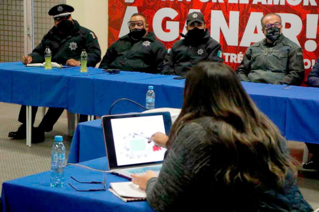 ClubNecaxa's tweet photo. Desde las instalaciones del Estadio Victoria, se realizó la Reunión de Seguridad, previo al duelo del día de mañana ante @AtletideSanLuis. 

#CódigoRayo ⚡️ https://t.co/ZyMecLYhYA