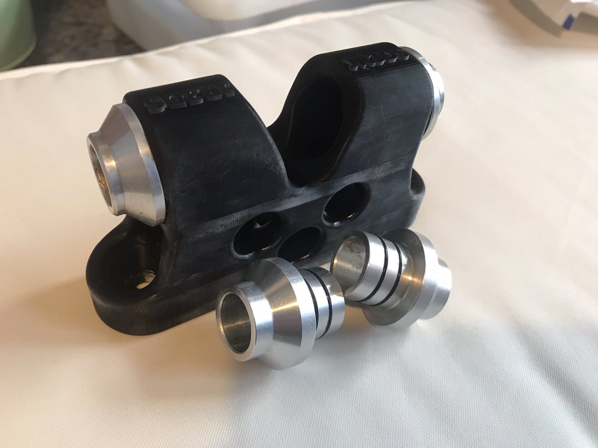 Thanks to my friends over at <a href="/JR_3DS/">JR3DS</a> I’ve got a Fork Mount to give away. This was one of their prototype mounts that I was lucky enough to be given. I’ve fitted my bike to it once to see how it works. Comes with boost or non-boost adaptors. Simply follow <a href="/JR_3DS/">JR3DS</a> &amp; like this post