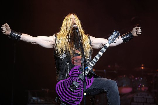 Happy Birthday to the PATRIARCH O\DOOM the great Zakk Wylde!! Many more brother!  