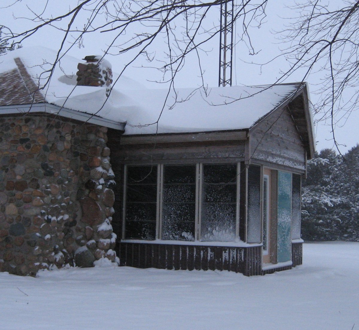 MurrayHebblethw's tweet image. This #Structure may very well become a #HistoricStructure one day, mainly as an #EducationalModel.  There is quite a story that goes along with this structure.  As shown you can see the #Rocks #Stones #Boulder what ever you may refer to them as, have a #RealHistory.