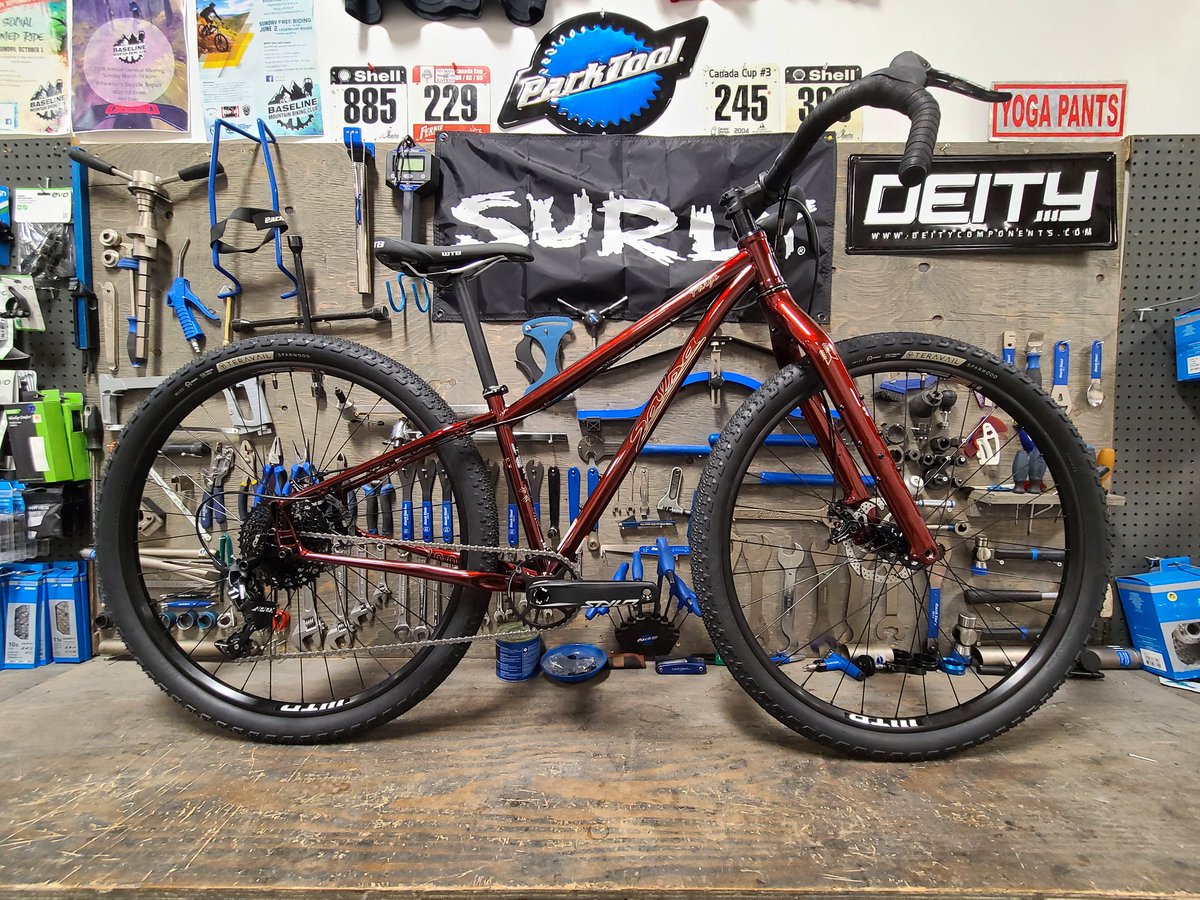 Throwing it back this Thursday to best Christmas Present a biker could ask for as our customer got us to bring in a brand new 2021 <a href="/salsacycles/">Salsa Cycles</a> Fargo XS in red for his wife so they could continue crushing their riding goals right trough 2021!
❤🚲