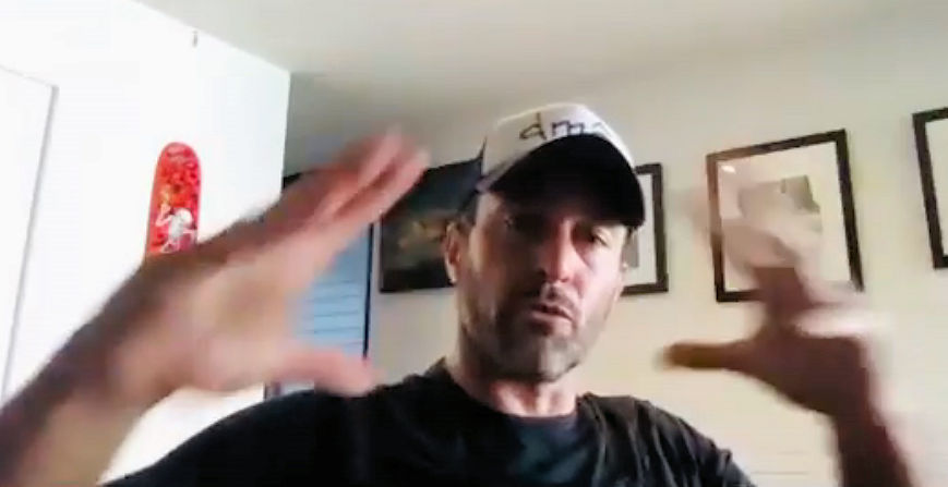 AlexOGermanFC's tweet photo. Interview with Alex O’Loughlin - übersetzt
#AlexOLoughlin #pacbleu
Übersetzung - Deni - AOL German FanClub
https://t.co/OLbjNYgx5w https://t.co/e26fIVfd9b
