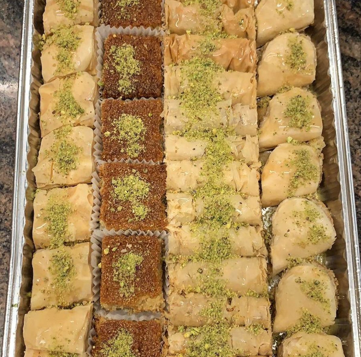 In mediterranean heaven 🙌 15% off all items⁠!

📍: @brooklynbaklava⁠
⁠
⁠
#DASHIBLEDEALS #brooklynnyc #brooklyndessert