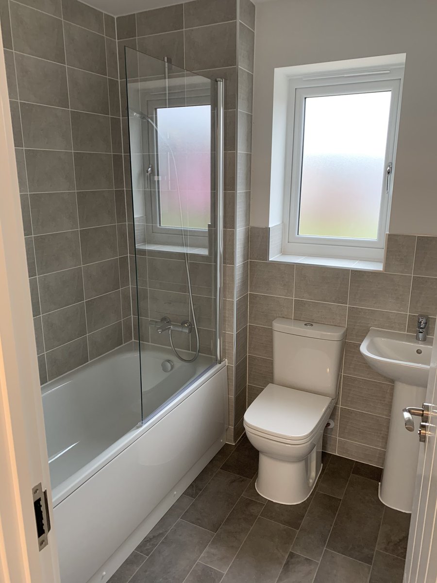 newbuildcleaner's tweet image. @StModwenHomes #buildclean #blythefields 3 storey 4 bedroom house cleaned, ready for new home demo