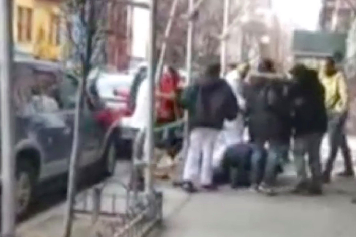 Muggers fracture man's jaw in broad-daylight attack in Manhattan https://t.co/sL2HYGNHJI https://t.co/EO921Zpj6A