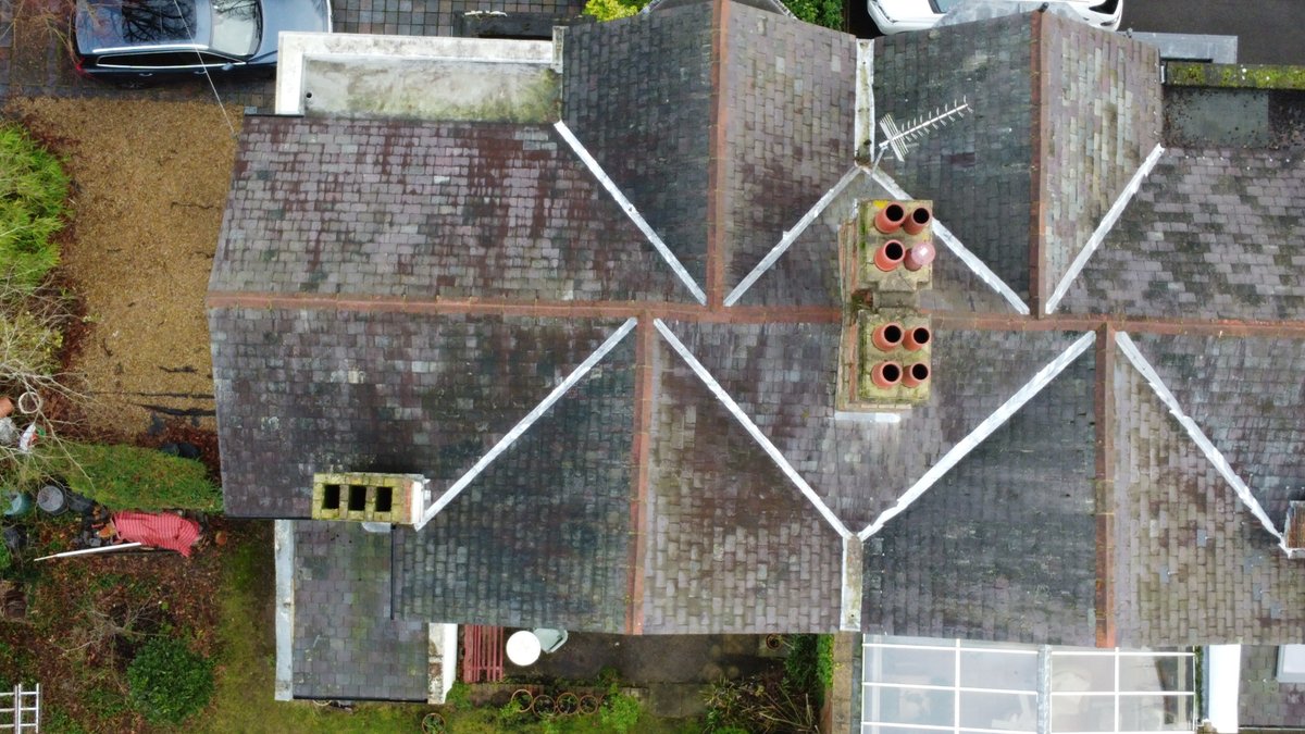GraftonLimited's tweet photo. Some great images using our drone for this #buildingsurvey #RICS #property #construction #buildingsurveyor #Hertford https://t.co/FSTfby8rZa