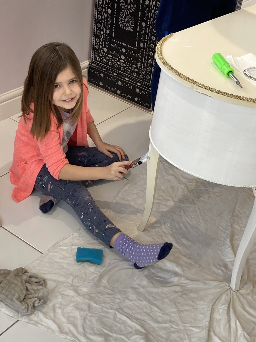 Inspired by her love for <a href="/TheRepairShop/">The Repair Shop</a> Elsie is attempting to revamp her vintage dressing table. #futurerestorer #savedfromthetip #homeschooling2021 @Jay_n_Co <a href="/W_K_Restoration/">Will Kirk</a>