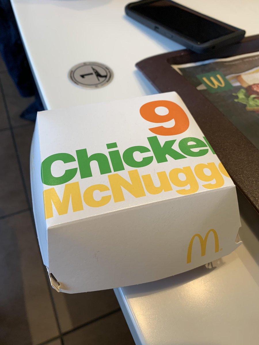 nugthots's tweet image. Good morning to everyone except Germany McDonald’s where they serve a 9-piece chicken mcnuggets meal instead of 10