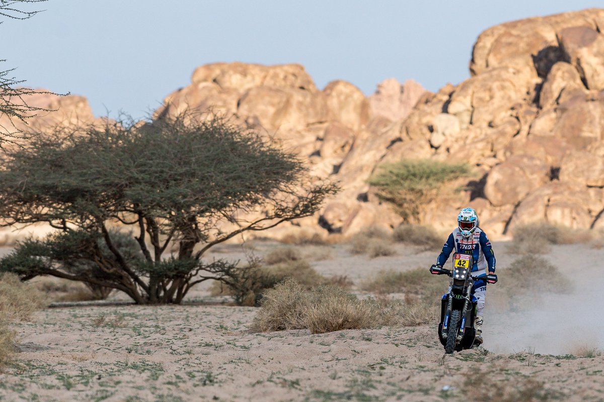 yamaharacingcom's tweet photo. .@A_Vanbeveren moves up to 8th overall at the 2021 @Dakar Rally! Read more: https://t.co/AJMeki4C21 https://t.co/Jr9WM0UqLA