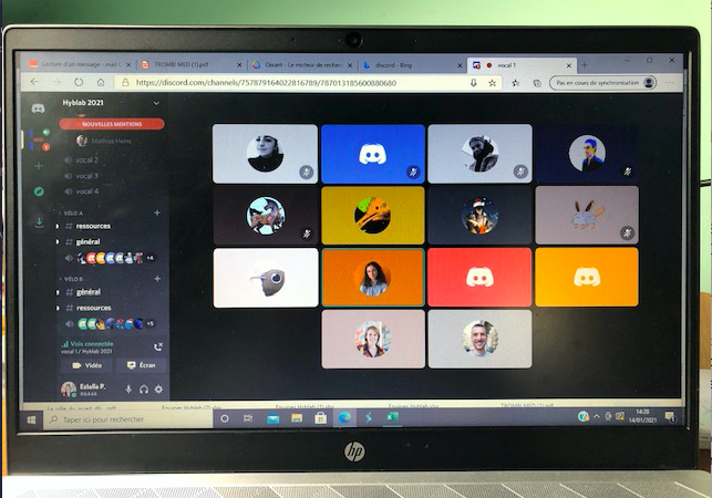 EstellePrusker's tweet image. #Hyblab 2021 #Nantes : mobilisation des équipes pédagogiques et gros dispositif technique pour faire vivre l'#hybridation inter-écoles à distance via la combinaison des outils Blackboard, Miro et Discord ! #innovation #pédagogique @audencia_com @PolytechNantes @agrecoleimage