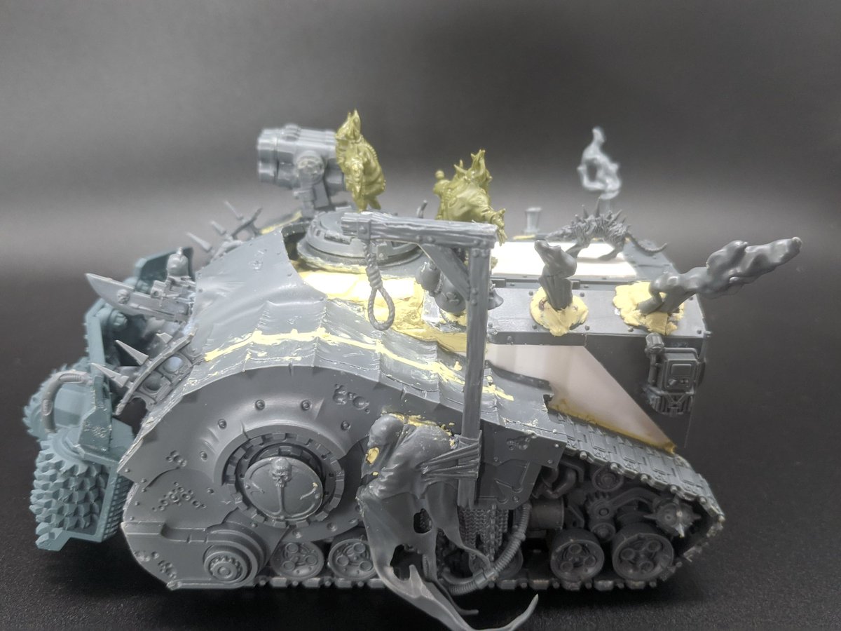 "The Hangmen are The King in Orange's executioner's. Dour, brutal and efficient they are always the first to to the fray, preferring brutal displays of violence to crush the enemies moral which in many ways is mirrored in their transport.