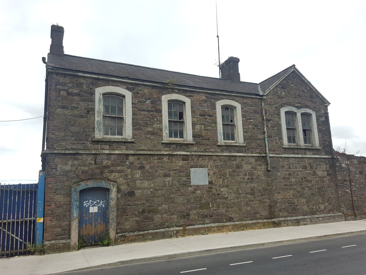 formerly the Harbour Masters house in Cork city this is a beautiful empty buildingbuilt around 1890, its protected however its difficult to find details, really should be bought back to lifeNo.250 on thread of  #Dereliction  #Heritage  #Economy  #HousingForAll  #Wellbeing & more
