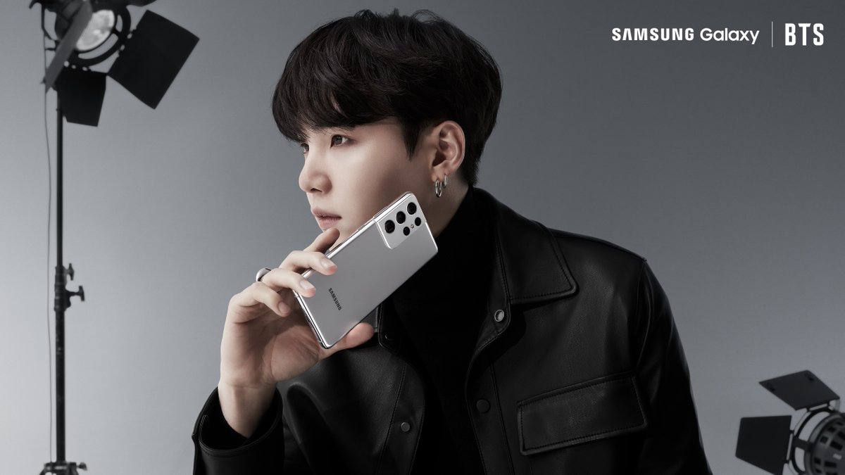 📸: @BTS_twt’s #SUGA brings out the #GalaxyS21’s best side. #GalaxyxBTS Learn more: smsng.co/S21U_BTS_tw