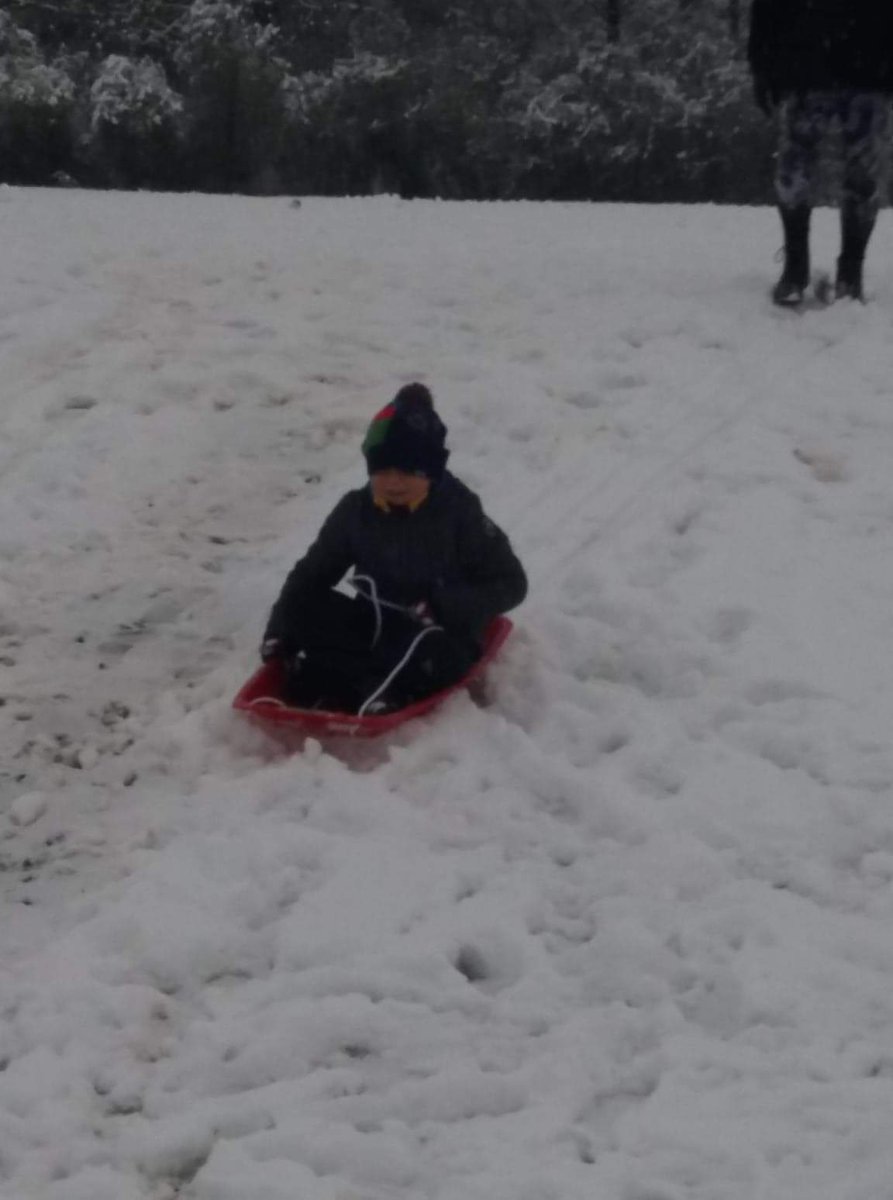 mum0206's tweet photo. @Newlands_PS Snow https://t.co/fy6o79c5N2
