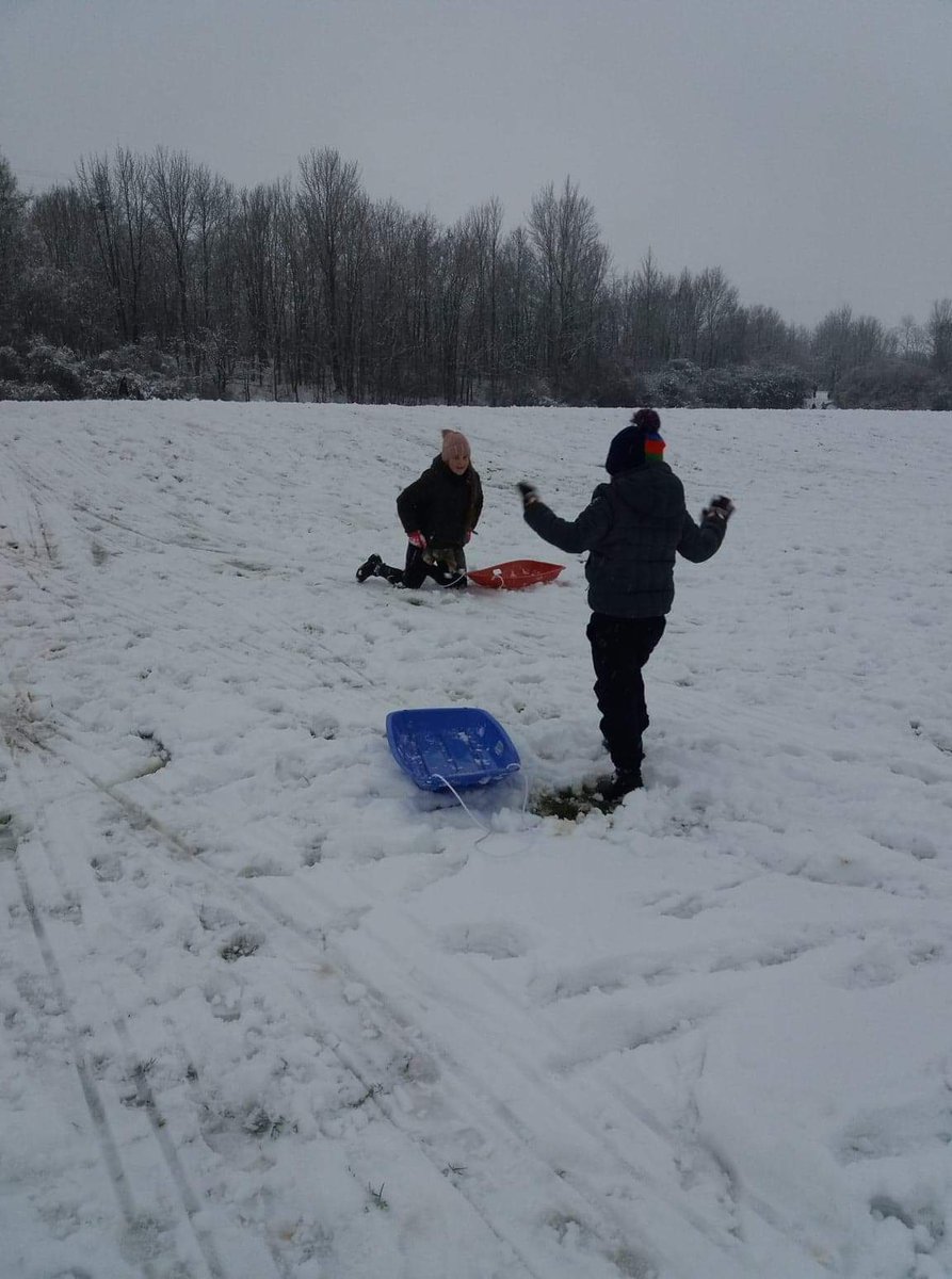 mum0206's tweet photo. @Newlands_PS Snow https://t.co/fy6o79c5N2