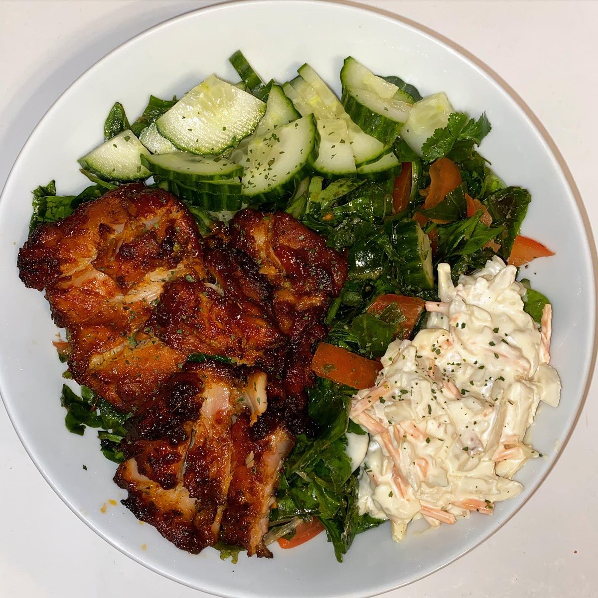 TiaTashian's tweet photo. It just takes seconds to retweet my black owned business to reach 2K followers on Instagram👩🏽‍🍳🥰🤤✨ @tashianskitchen https://t.co/dTYDKvURmV