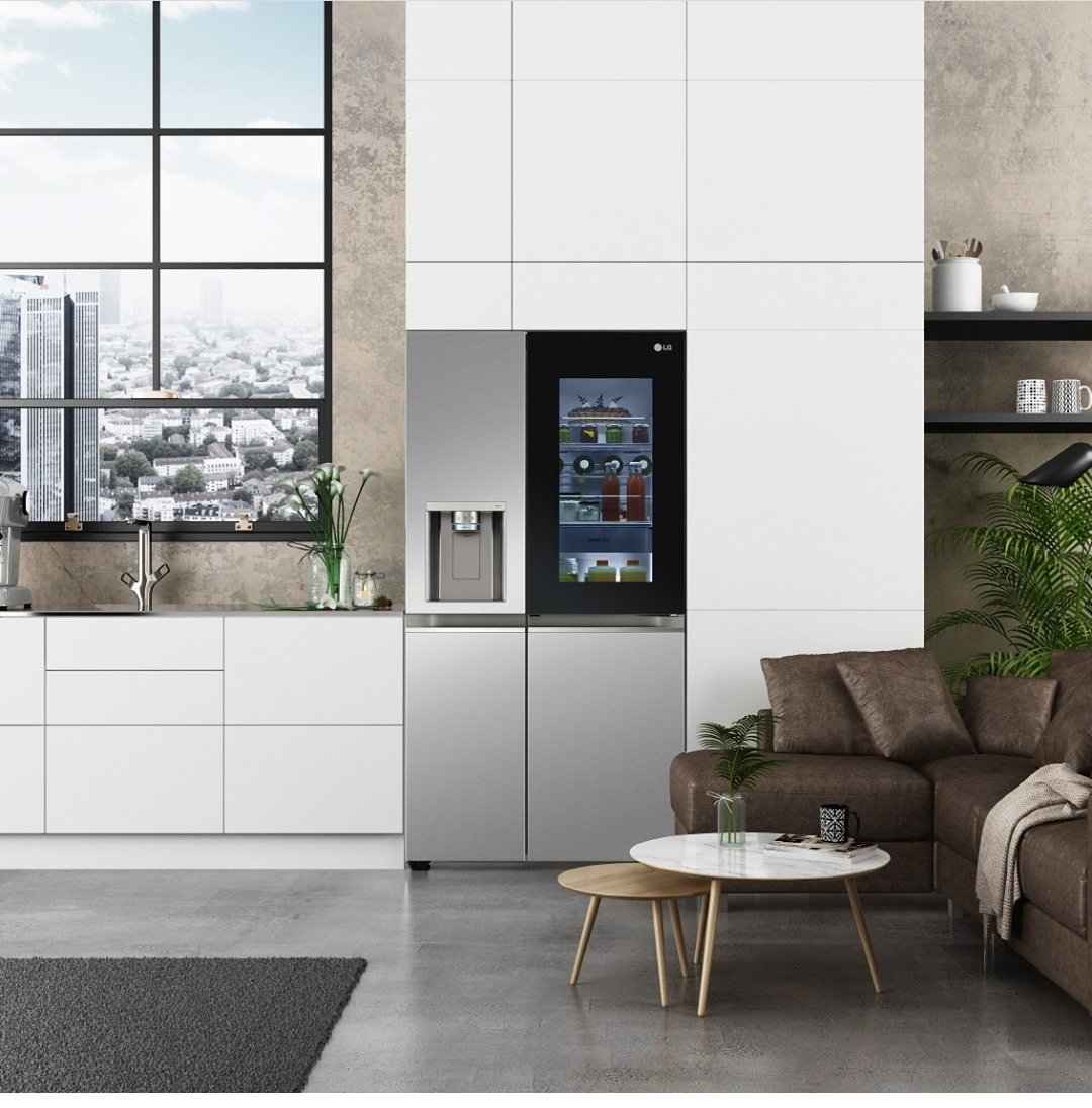 LG_KW_DalE's tweet photo. LG featuring an upgrade design, a large InstaView window and UVnano technology! #CES2021 #LGCES2021 #Lifesgood @LGUS https://t.co/qz68l7gMkX