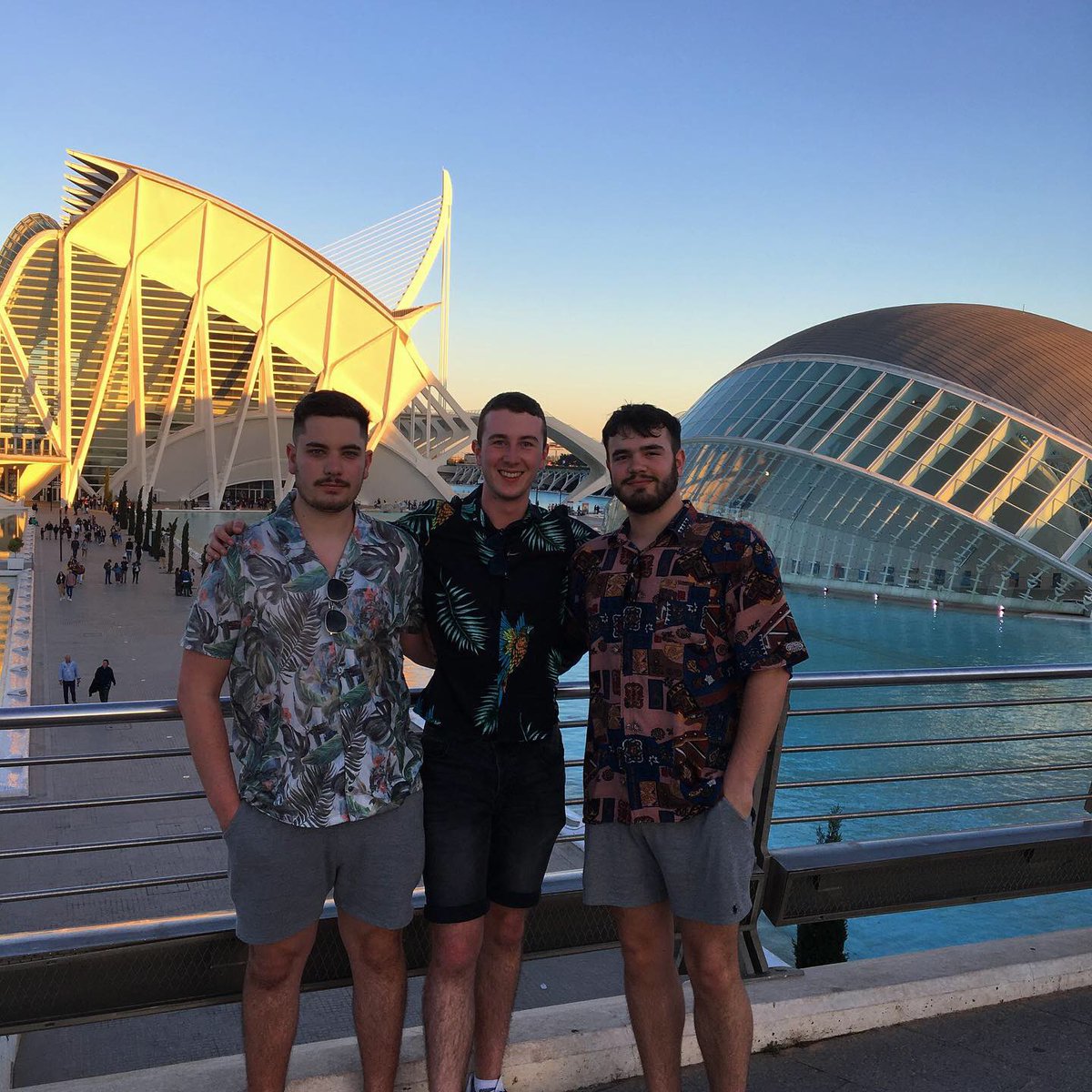 liamshepherd16's tweet photo. Happy birthday @McMilldog! Looking forward to when we can have a bev again 🍺 https://t.co/LYXsAUbOrs
