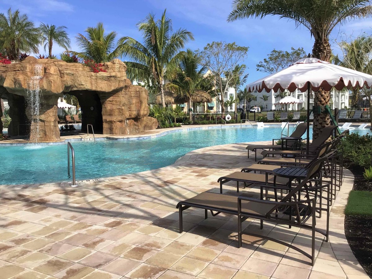 kaufmanlynn's tweet photo. Progress in paradise! We have stunning new photos of the 8,000 s.f. resort-style pool at our Town Village Walk project currently underway in Fort Myers!
#TheRelatedGroup #KLTeam #pools #FortMyers #Construction #IslandPools
@Related_Group https://t.co/UZ84KOD0JQ