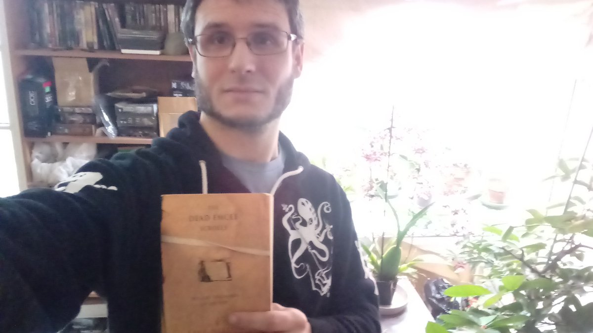 Doing some morning reading thinking about the new additions to <a href="/AxonPunk/">Axon Punk - Kickstarter survived!</a>. <a href="/SaulWilliams/">Saul Williams</a>' "The Dead Emcee Scrolls" by the orchids. Saw him mention it after <a href="/MFDOOM/">DOOM</a> passed and grabbed a copy. Another grateful addition to my collection of his writings.