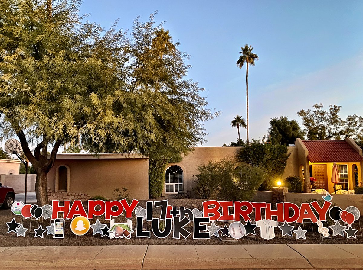 SignGreeters's tweet photo. Happy 17th, Luke! 🥳🎼⭐️🎂⚾️❣️🎉#signgreeters #signgreetersphoenix #birthday #celebrate #stakingjoy #yardsigns #yardart #yardletters #yardcards #yardgreetings #phoenix #scottsdale #arcadia #paradisevalley #biltmorekm

https://t.co/bL9bK5xg4C https://t.co/mjjGUuVDz1
