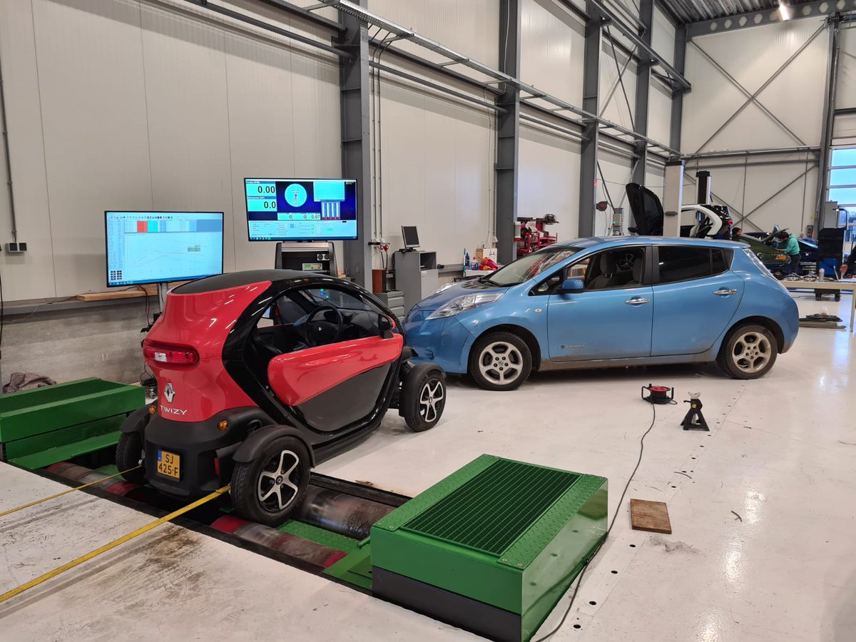 Exciting day on the dyno testing some upgrades (with a famous Nissan Leaf in the background) 😎

#ElectricVehicles #climatechange #ClimateAction