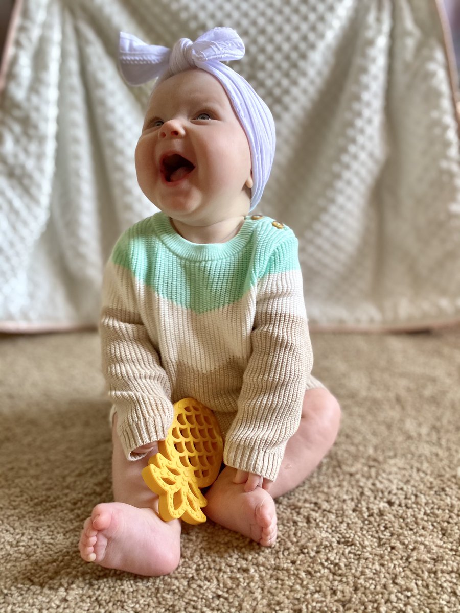 Jordyn___Marie's tweet photo. Sweater weather! https://t.co/ICfXa80LAK