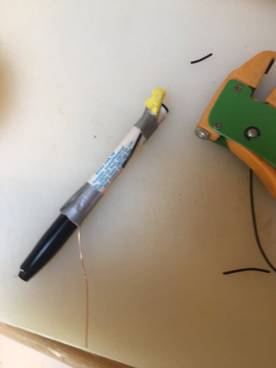 WallaceUcsf's tweet photo. Online teaching life hack: DIY stylus lets you draw on the trackpad of your laptop. #bioreg #UCSFtetrad https://t.co/VOnOlg2FCr