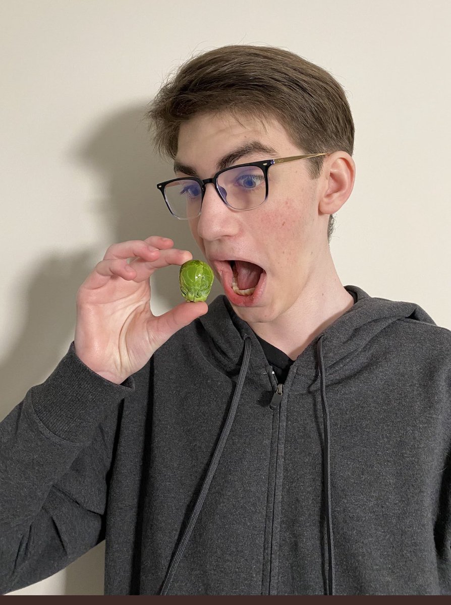 We are pleased to announce <a href="/hazardcrYT/">Buzby</a> as Team UK Nutritionist!

He will ensure that our players are in tip top shape and have eaten a healthy meal before the game!

Here is a photo of our man in action!