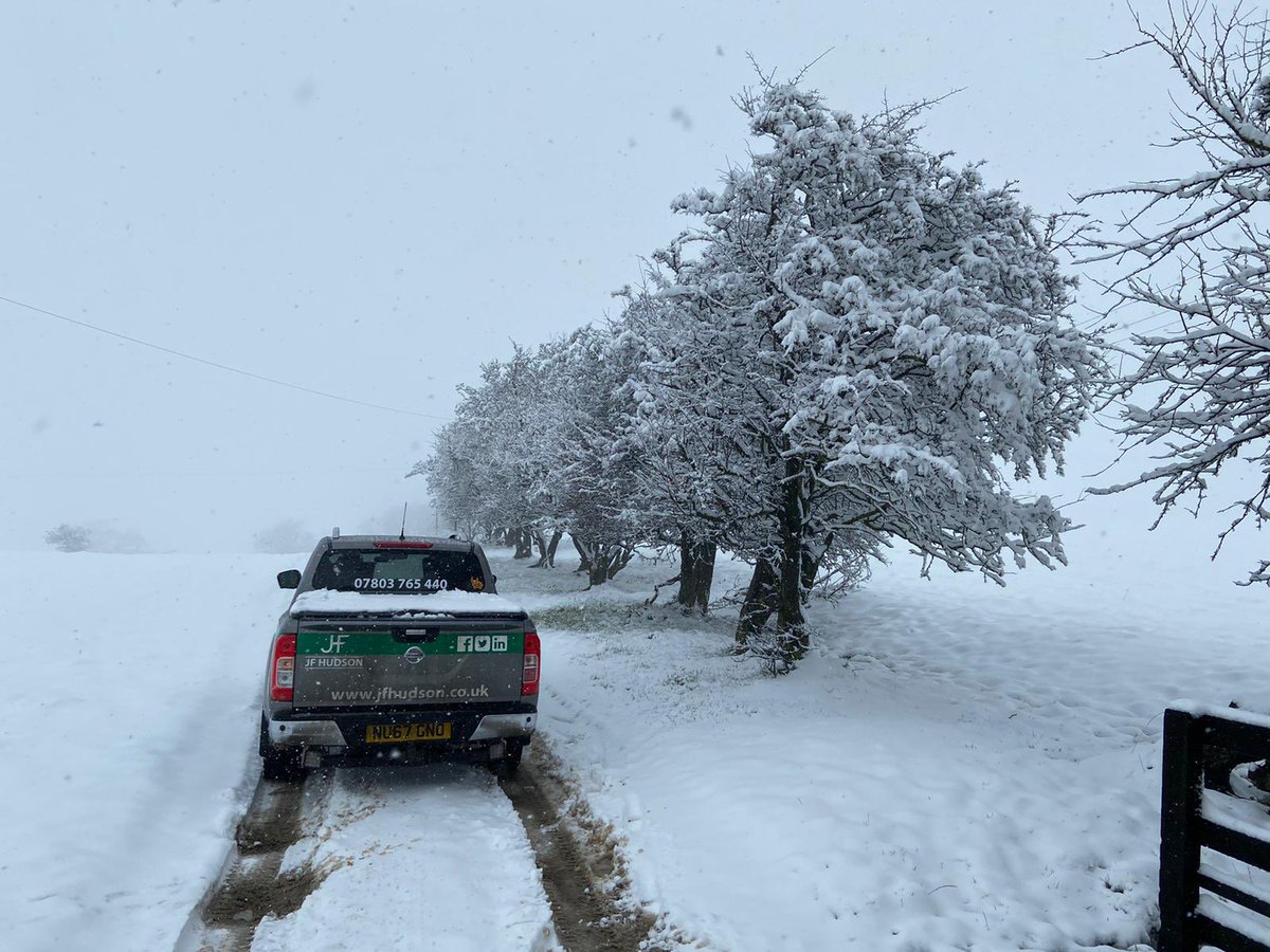 jfhudsonltd's tweet photo. Some serious snow fall overnight and today here in Wensleydale!
#jfhudsonfarming #forwardthinkingfarming #innovativefarming #workingtogether #familybusiness #inspiringgreatfarmers https://t.co/qdsDfZLM3F