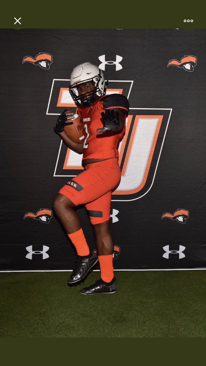 Had the most fun also first visit🕺🏽 <a href="/TusculumFB/">Tusculum Football</a> very thankful for the opportunity ‼️<a href="/CSmithScout/">Chris Smith</a> <a href="/TNGridironScout/">TN Gridiron Scouting (#TNGS) Carlos Younger👌🏾</a> <a href="/CoachTurkFB/">Trent Turknett</a>