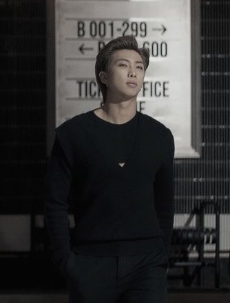 RMPICS_twt's tweet photo. Samsung x #RM @BTS_twt https://t.co/Wd16RuOXGM