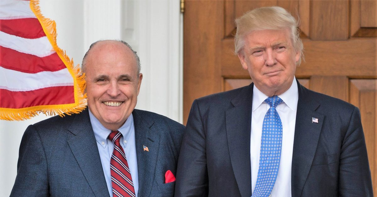 Giuliani Calls ‘Game of Thrones’ a ‘Documentary’ About ‘Fictitious Medieval England’ In Attempt to Duck Blame for Capitol Violence
https://t.co/ZwMitZ87Sd https://t.co/AopC8pf0K5