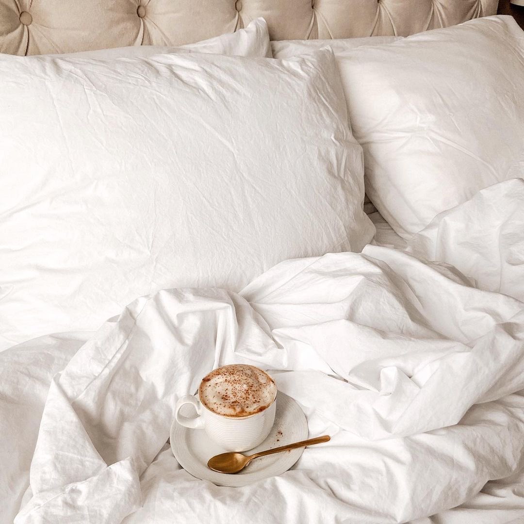 Stay at home vibes ☕️☁️✨

#pocketofmyhome #cozyathome #thisishome #mydomaine #cornersofmyhome #brooklinen #laurenconradcoloves #cozyvibes #morningslikethese #coffeefliicks #caffeinecouture #cozyatmosphere #quietshadesofbrown  #momentsofcalm #cozyness #calmversation #cozytime