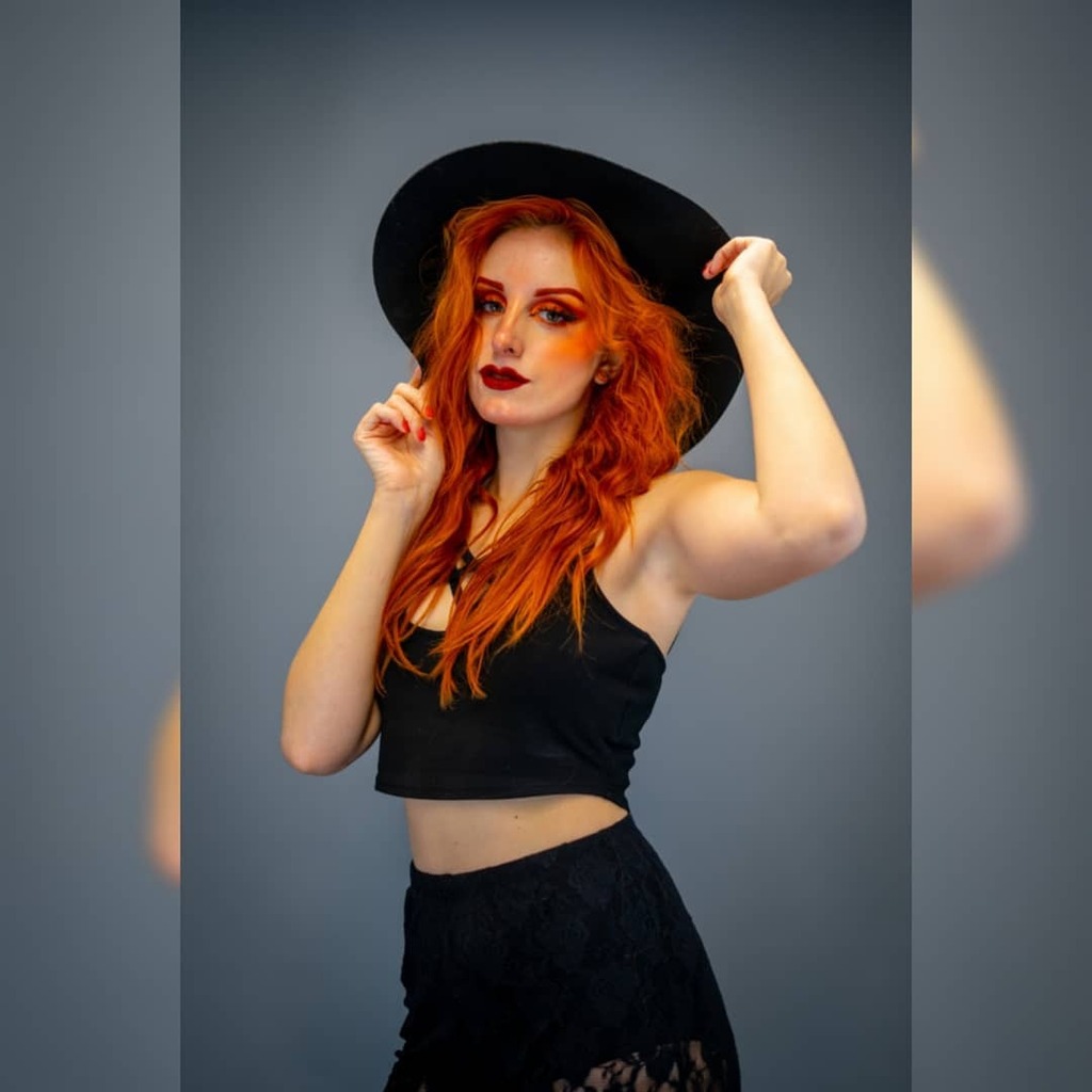 jessikablaze's tweet photo. Shooting with @visual1mpact is my fav
....
........
..............
......................
................................
#redhair #redhead #redhairmodel #witchesofinstagram #witchyvibes #witch #spooky #spookybabe #hatmodel #witchywoman #modeling #model… https://t.co/MF5KDzabXa https://t.co/CalZf3qs2t