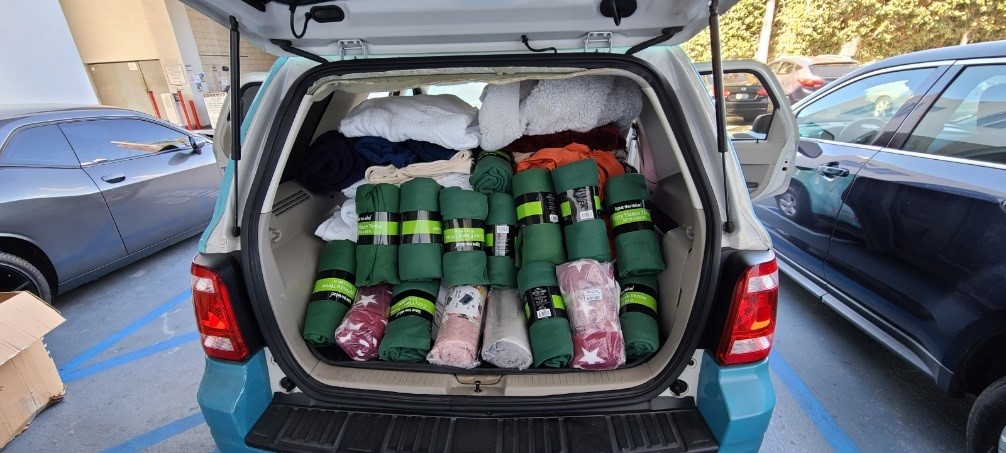 In addition to our non-perishable food donations, the Miramar Santa Monica, in partnership with Santa MoniCARES was able to provide over 250 pieces of gently worn business clothing and over 450 blankets for those in need in our community through Crysalis. Thank you for your help!