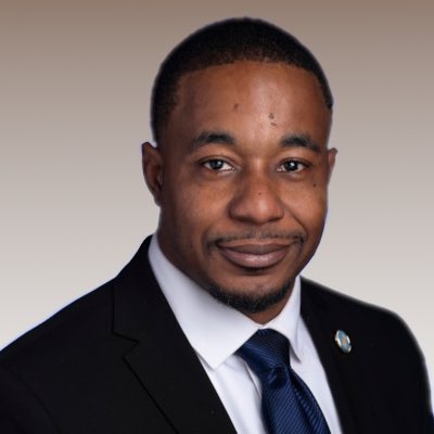 SenAkbari's tweet photo. Congratulations to our new Tennessee Black Caucus of State Legislators leadership team! Chairman @TNRepParkinson, Vice-Chair Sam McKenzie, Treasurer Jesse Chism, and Secretary @katrinafortn!
Thank you immediate past chair @GAHardaway for your incredible service! 🖤🖤#TBCSL https://t.co/MPEI9cFZAy
