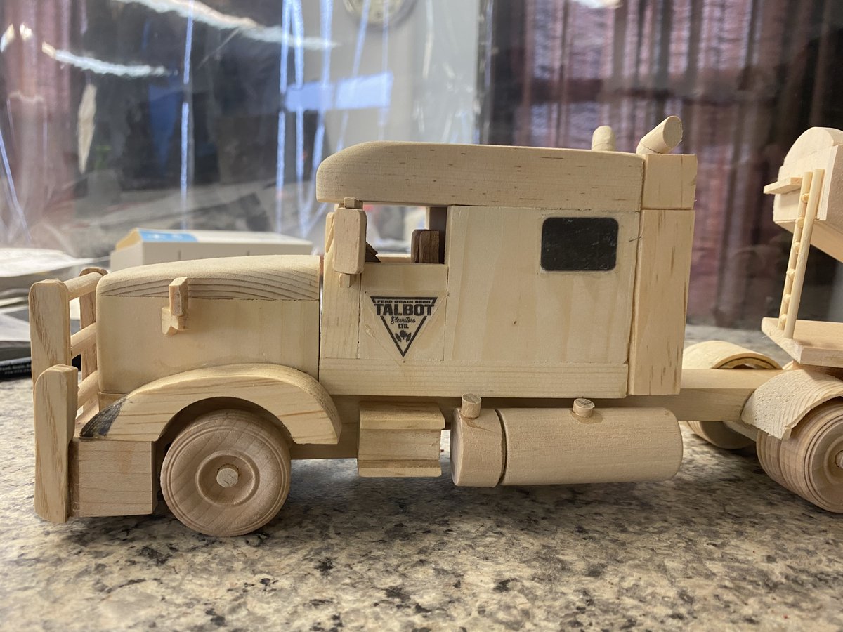 TalbotElevators's tweet photo. Custom Talbot Elevators truck! What a great Christmas present from Rick! #TalbotElevators #FeedGrainSeed #GrainTruck 🌽🌾 https://t.co/Lv5nsV6rMZ