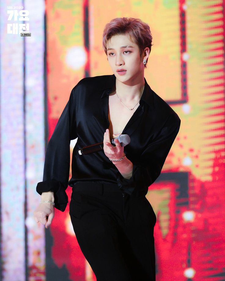 Bamg Chan performing >