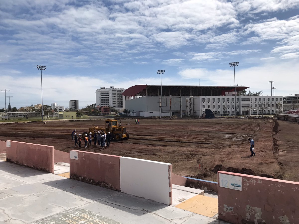 tachimorales's tweet image. Hoy estuve en el recorrido de la remodelación del parque “Beto Ávila” 🏟⚾️

A lo que me señalan, quedará espectacular el nido para el regreso del @elaguilabeisbol #Veracruz 🔴🦅

La inversión es más de 61 millones de pesos. La empresa Grupaem trabaja en el parque.