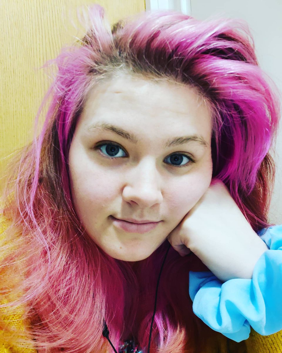 DreamDraconis's tweet photo. Once again locked out of my room because I took the key out of the door  forgot I took the key out of the door, and then left my room without taking said key with me

I cry

Security now know who I am this happens so often

#ineedtosleep #ihaveworktomorrow #gottawakeupat1am https://t.co/stRK1ZL2U4
